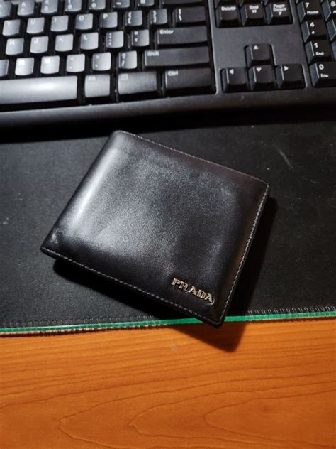 harga dompet Prada terbaru